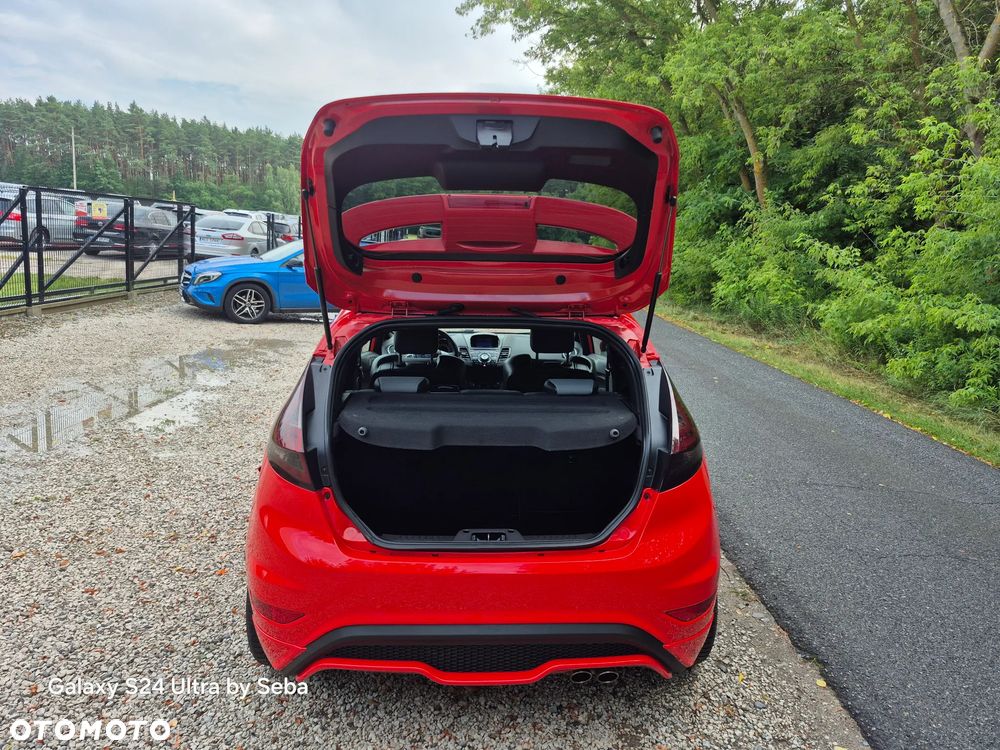 Ford Fiesta 1.6 EcoBoost mit Leder-Sport-Paket ST - 20
