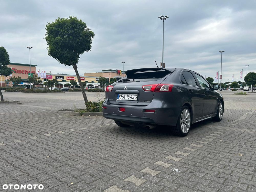 Mitsubishi Lancer - 12