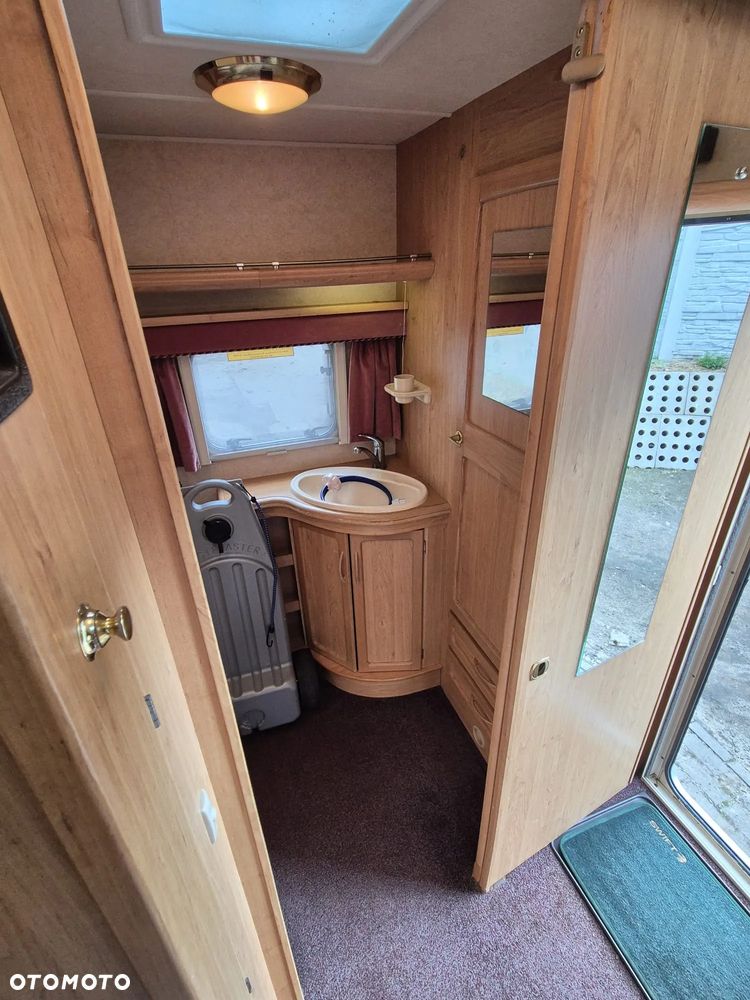 SWIFT Challenger 530 SE - 26