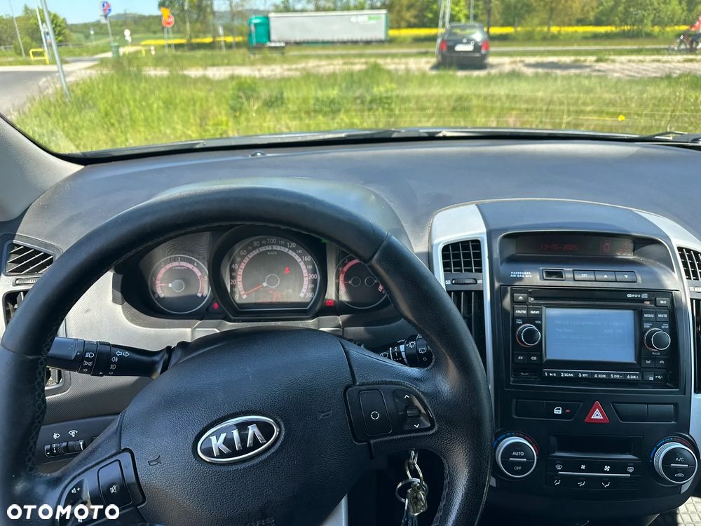 Kia Ceed 1.6 CRDi L - 12