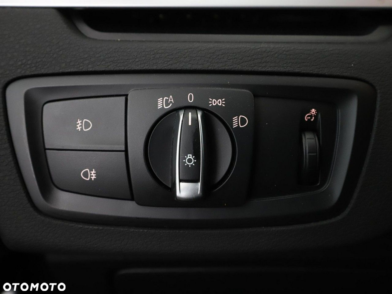 BMW X1 sDrive18d Advantage - 34