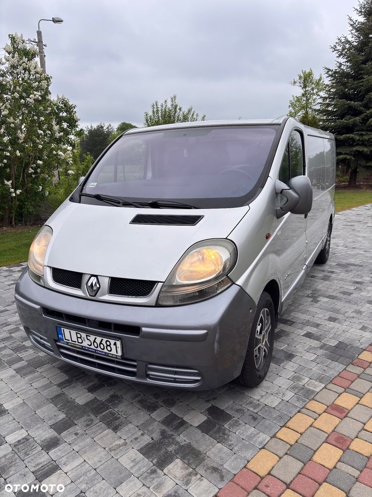 Renault Trafic - 1