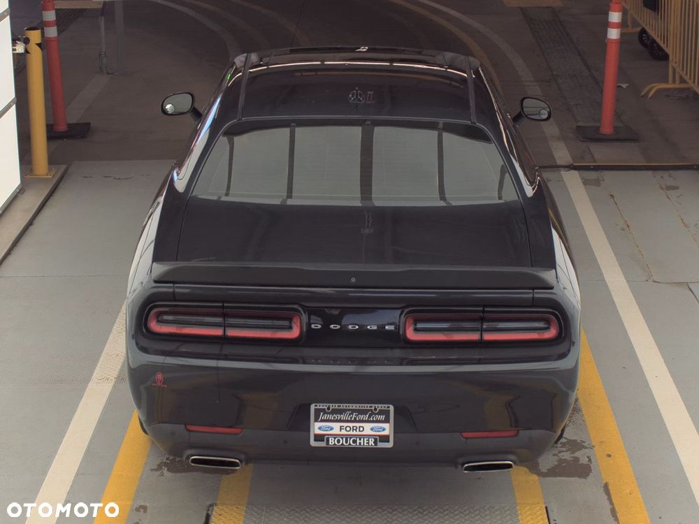 Dodge Challenger 3.6 SXT Plus - 6