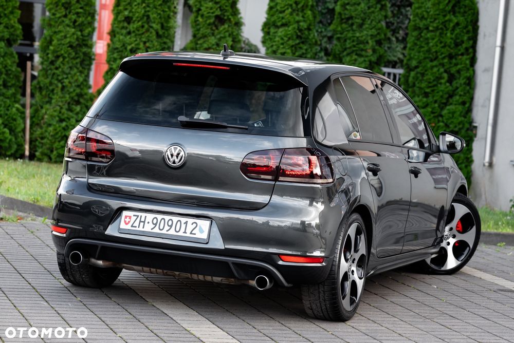 Volkswagen Golf 2.0 GTI DSG - 9