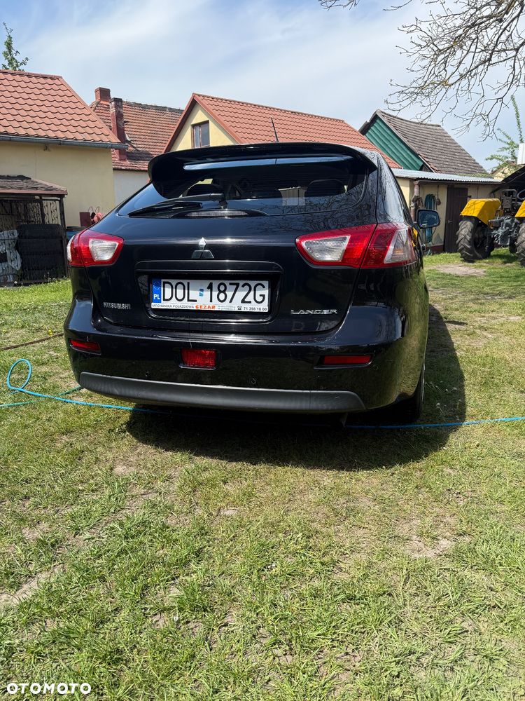 Mitsubishi Lancer - 2