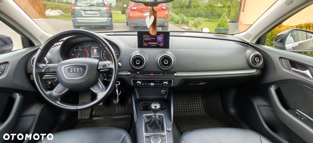 Audi A3 Sportback 1.6 TDI Ambiente - 5