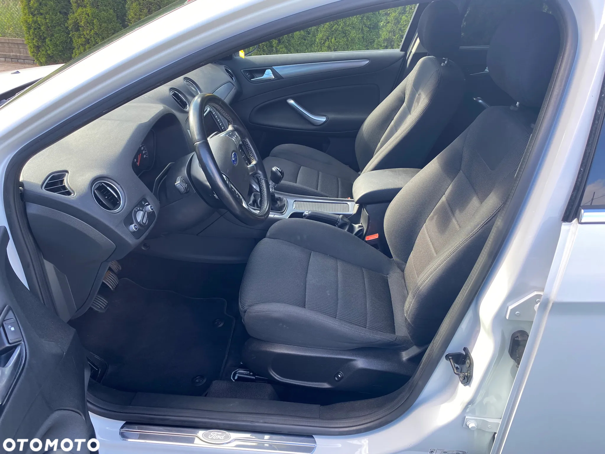 Ford Mondeo 2.0 TDCI Business Edition - 12