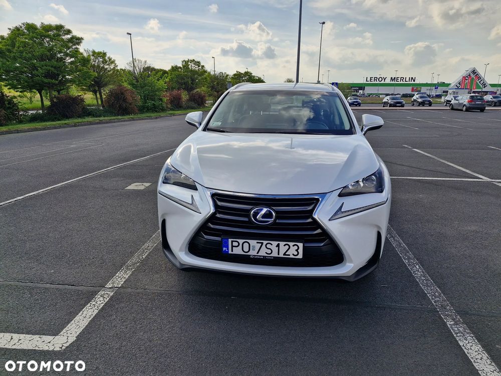 Lexus NX 300h Elite AWD - 3