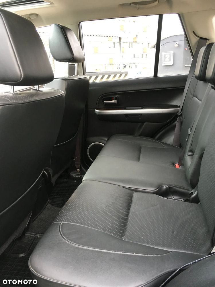 Suzuki Grand Vitara 1.9 DDiS De Luxe - 10