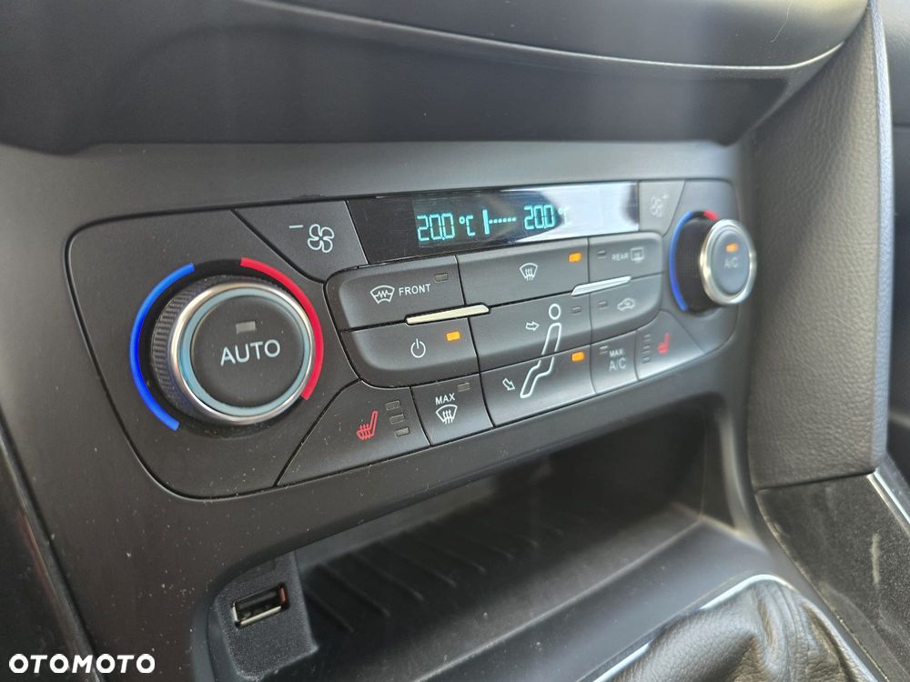 Ford Focus 1.5 TDCi DPF Start-Stopp-System Titanium - 25