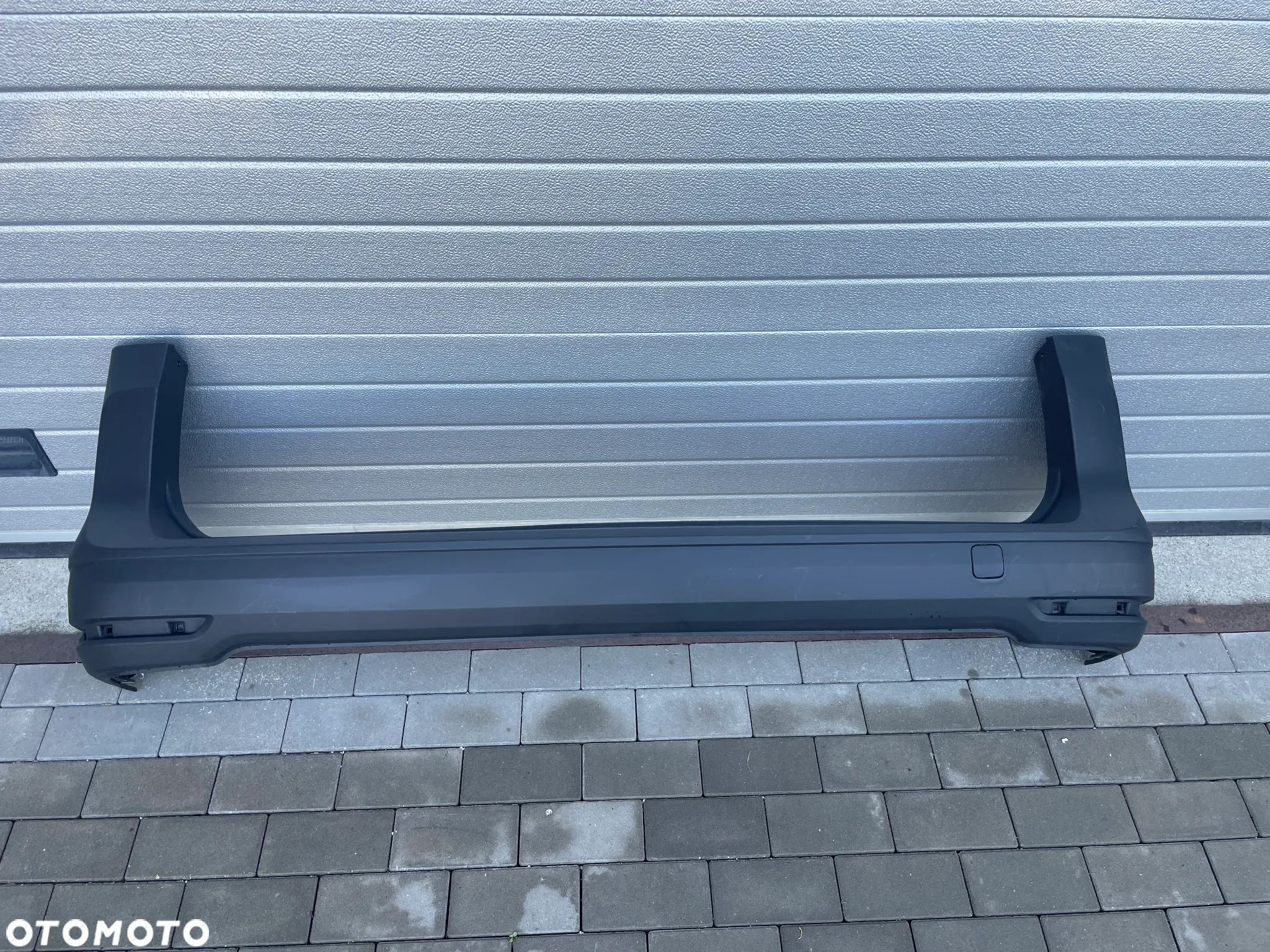 ZDERZAK TYLNY VW CADDY V  2020-- NOWY CZARNY - 1