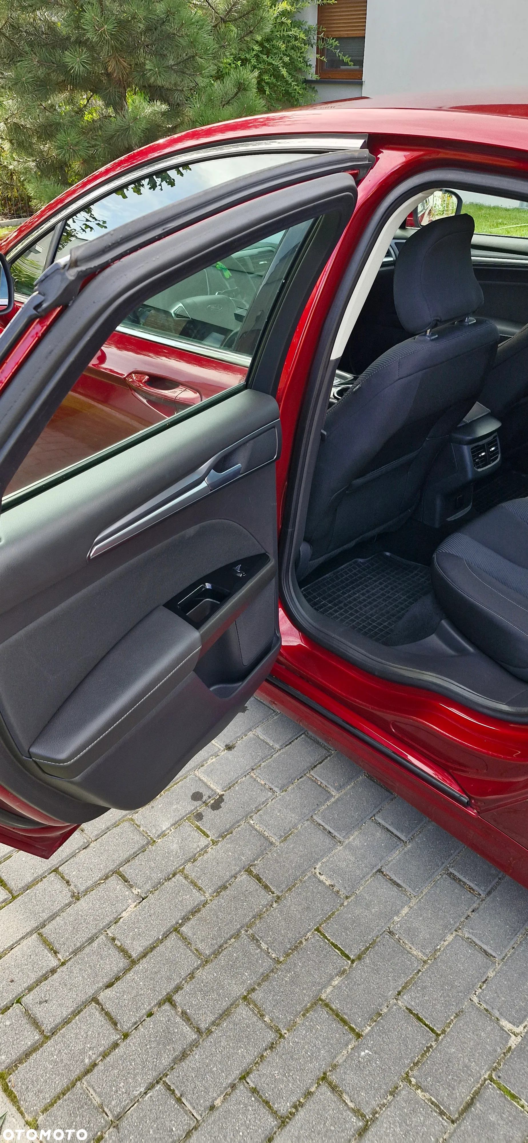 Ford Mondeo 2.0 TDCi Titanium - 10
