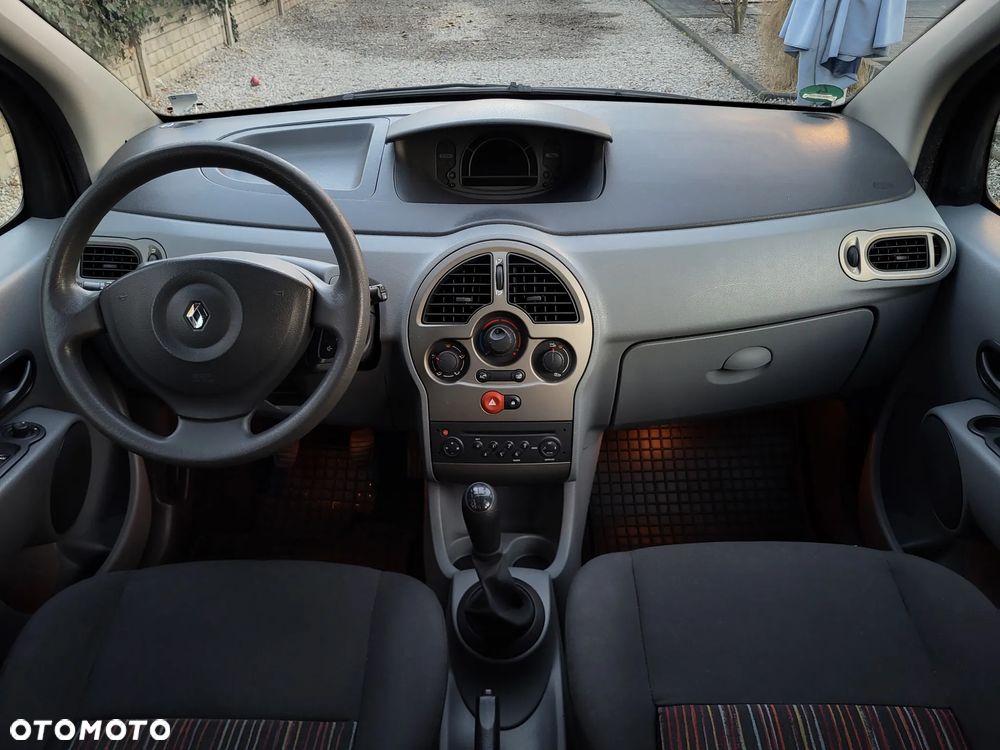 Renault Modus - 12