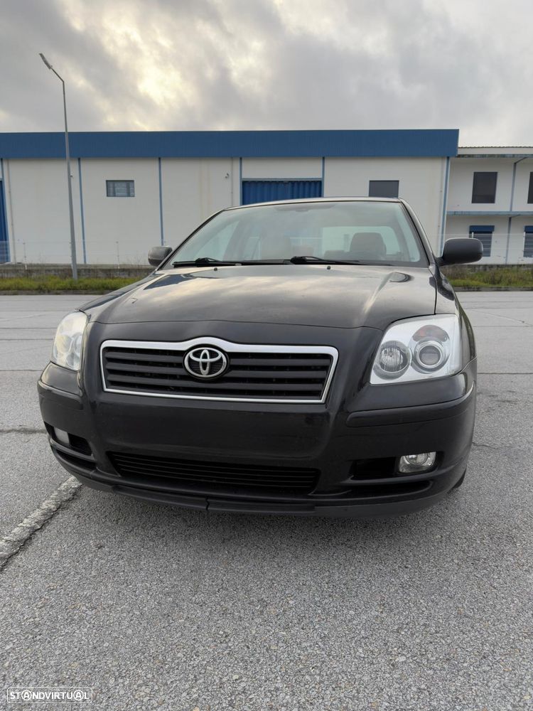 Toyota Avensis SD 2.0 D-4D Sol TA - 2