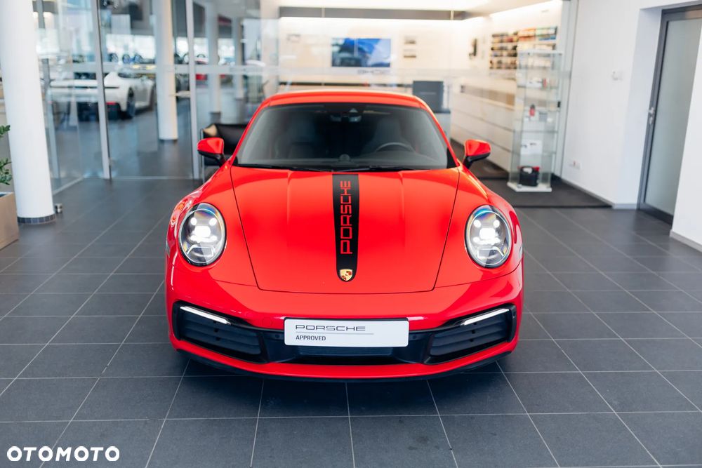 Porsche 911 Carrera - 9