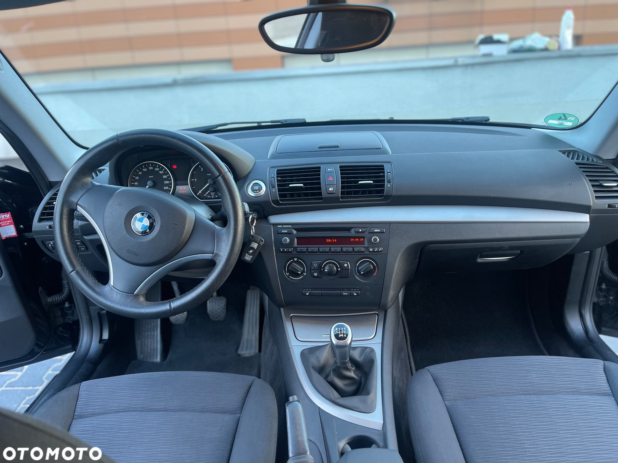 BMW Seria 1 116d - 14