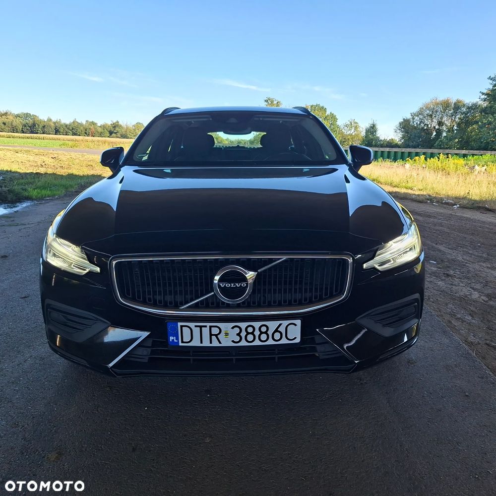 Volvo V60 II (2018- ) B3 B Geartronic RDesign, 2021