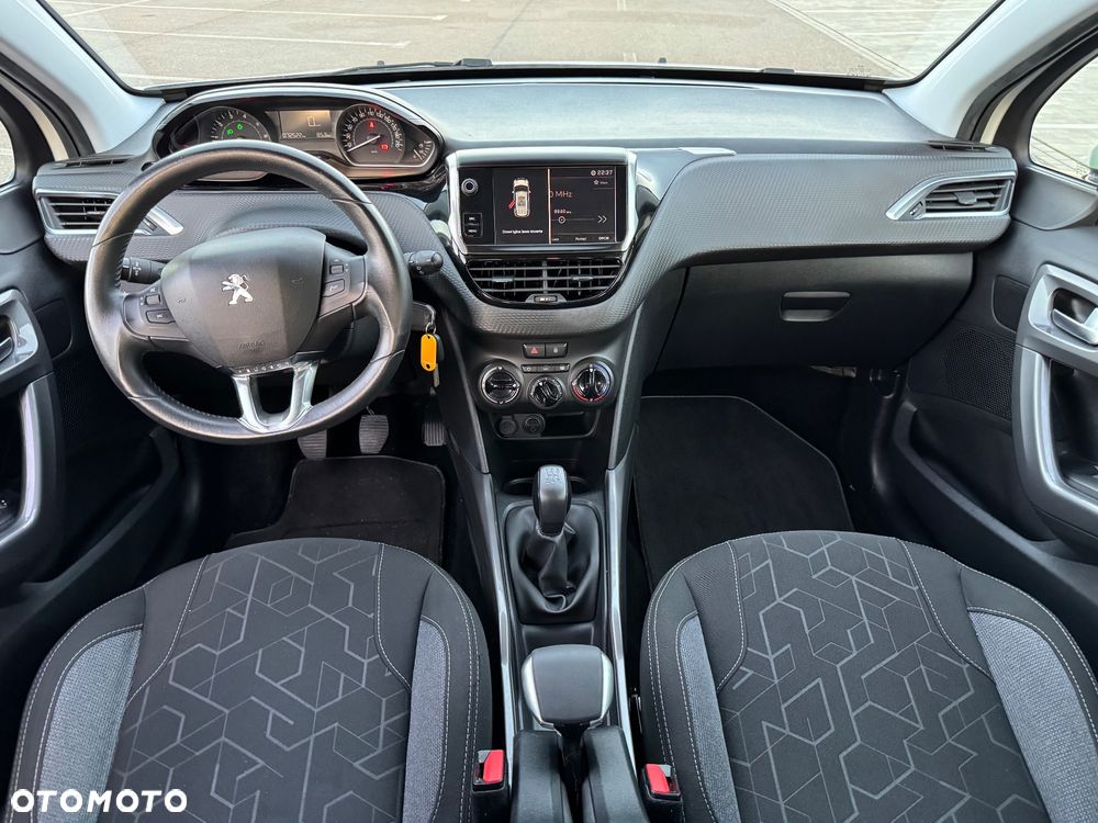 Peugeot 2008 1.2 Pure Tech Active - 11
