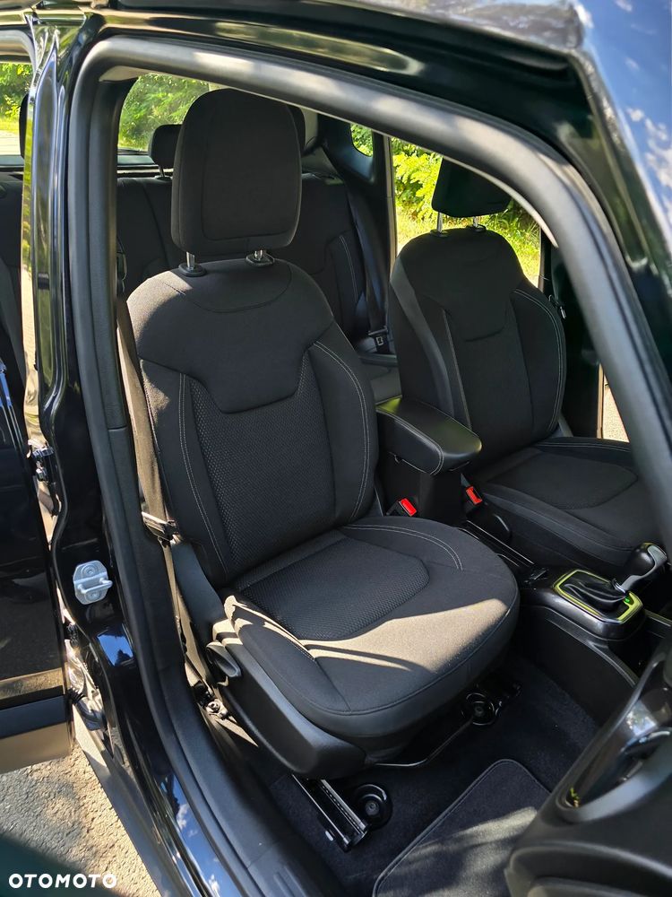 Jeep Renegade 1.3 T-GDI 4xe Automatik Limited - 24