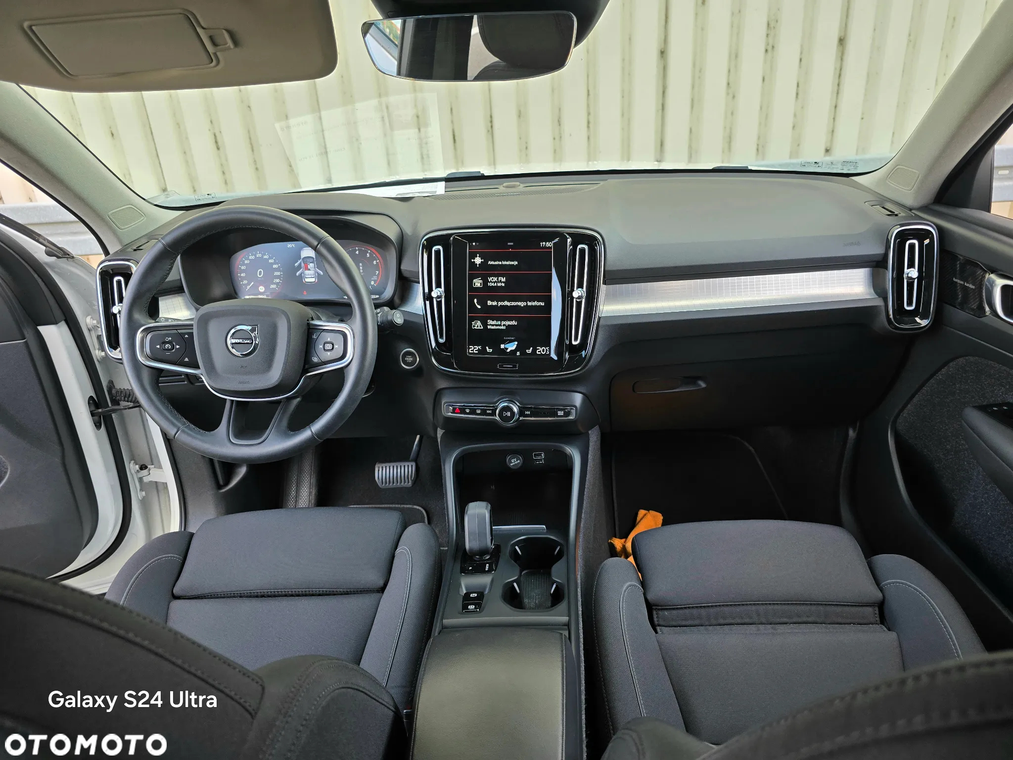Volvo XC 40 T4 AWD Momentum Pro - 19