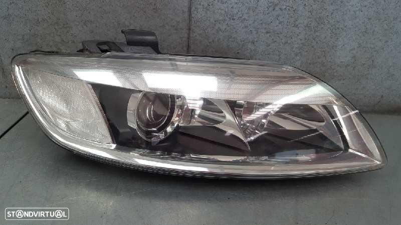 FAROL DIREITO AUDI Q7 4L - 1