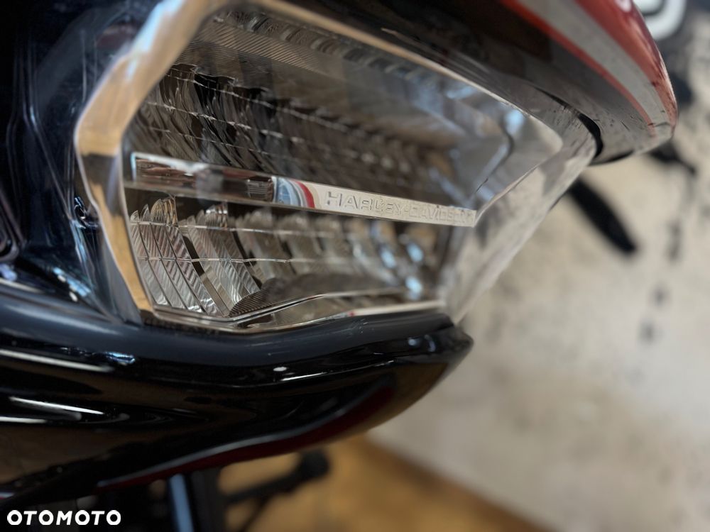 Harley-Davidson Touring Road Glide - 6