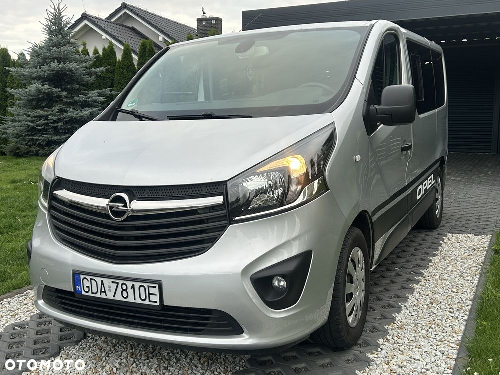 Opel Vivaro - 1
