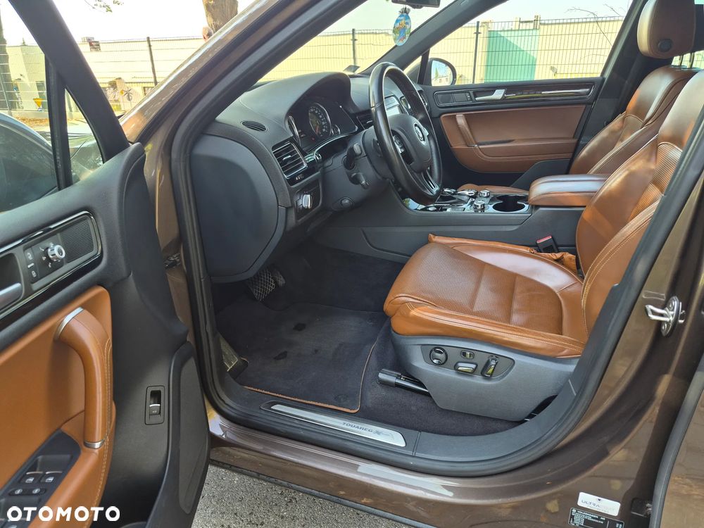 Volkswagen Touareg - 12