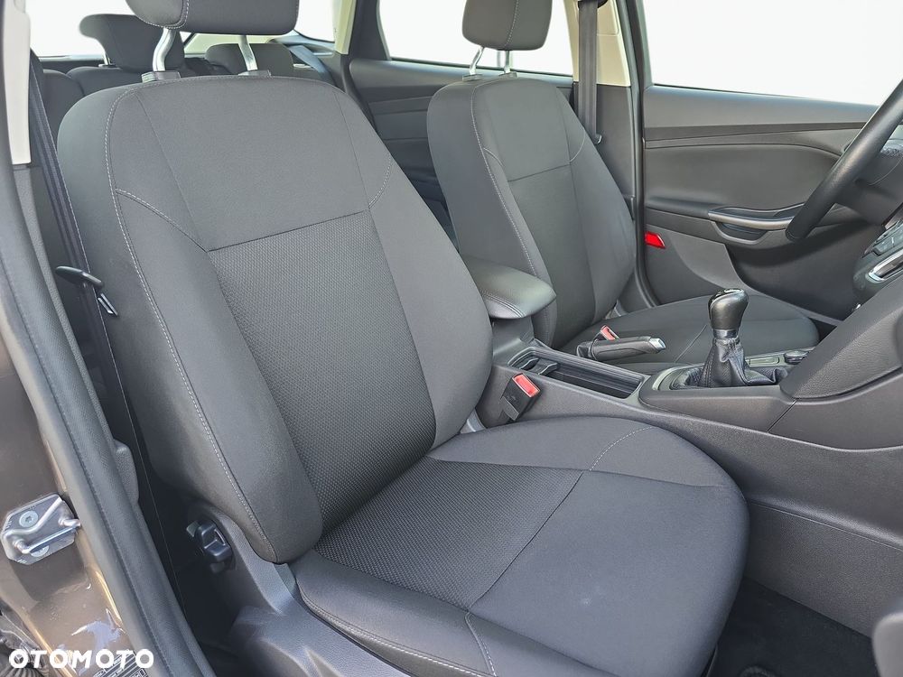 Ford Focus 1.0 EcoBoost Trend - 17