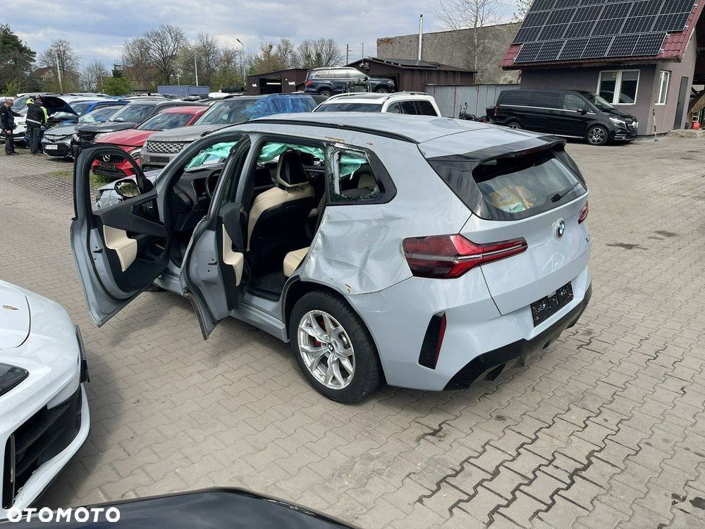 BMW X3 xDrive20 mHEV - 4