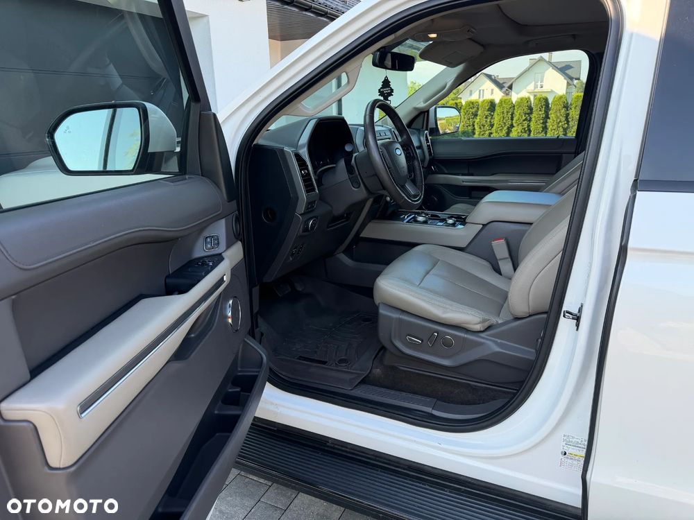 Ford Expedition - 12