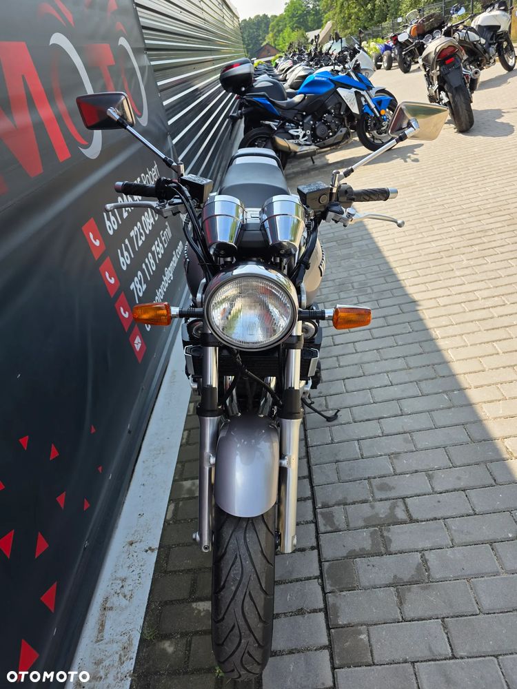 Yamaha XJR - 15