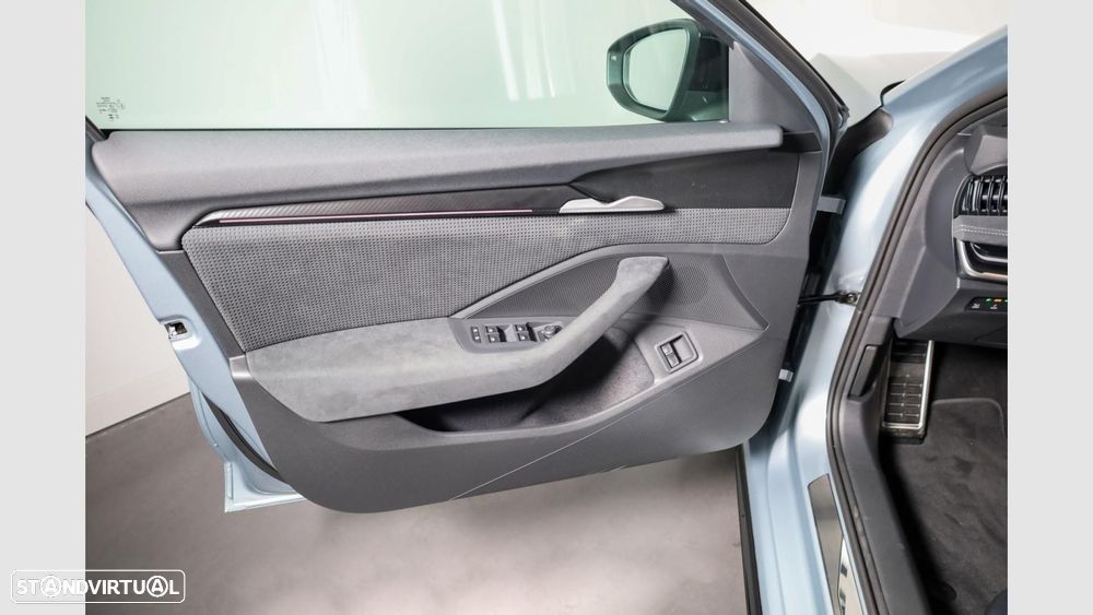 Skoda Superb 1.5 TSI iV Sportline DSG - 7