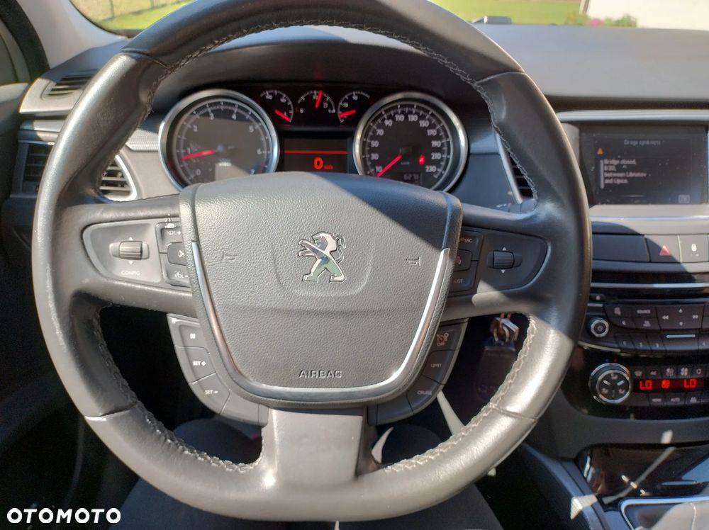 Peugeot 508 1.6 T Allure - 16