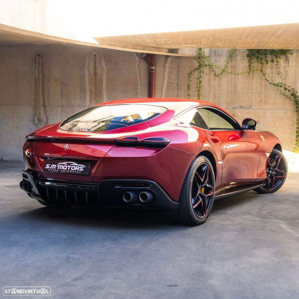 Ferrari Roma 3.9 Twin-Turbo V8 - 3