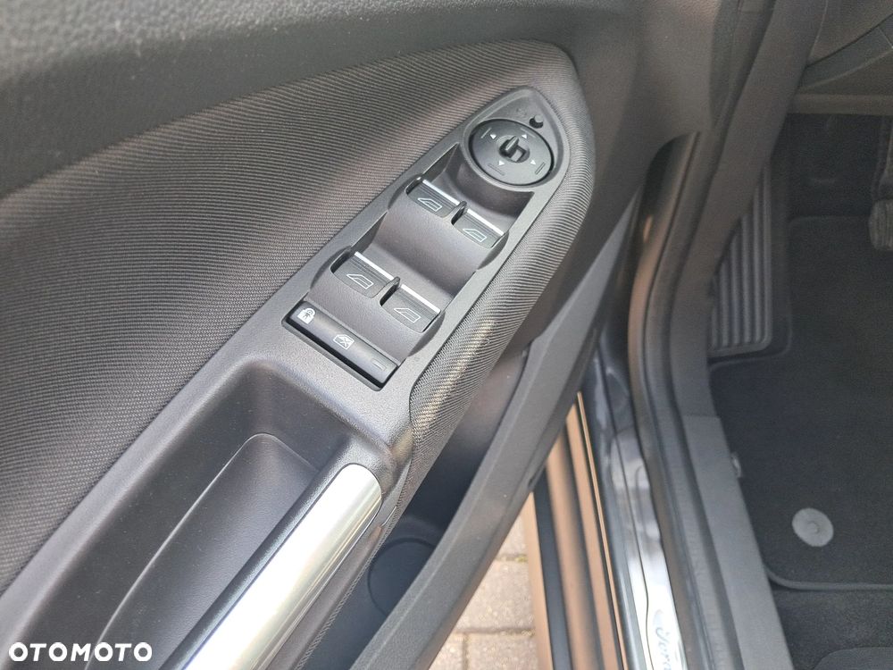 Ford C-MAX 1.5 TDCi Start-Stop-System Titanium - 34