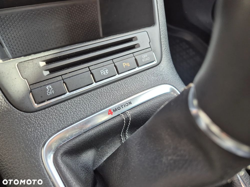 Volkswagen Tiguan 2.0 TDI 4Mot R-Style - 12