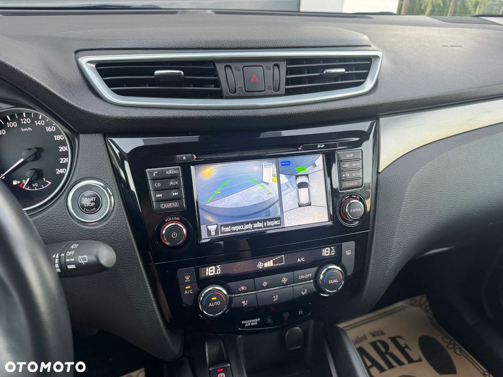 Nissan Qashqai 1.3 DIG-T N-Connecta - 17
