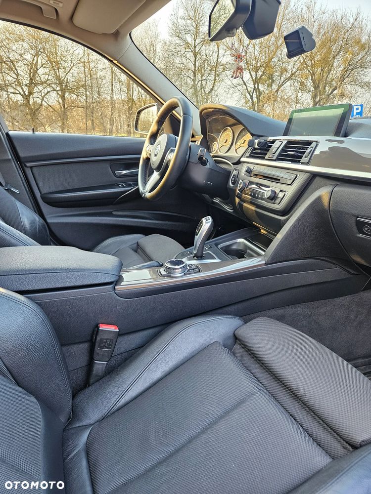 BMW Seria 3 320d Modern Line - 22