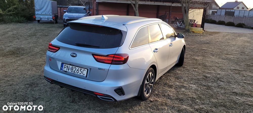 Kia Ceed 1.6 GDI PHEV L DCT - 10