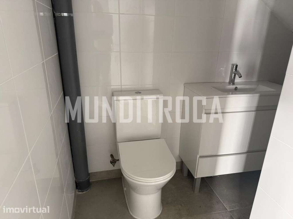 Armazém com 343m2 Fujacal - Grande imagem: 4/7