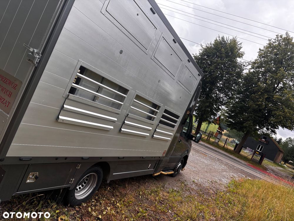 Mercedes-Benz Sprinter - 8