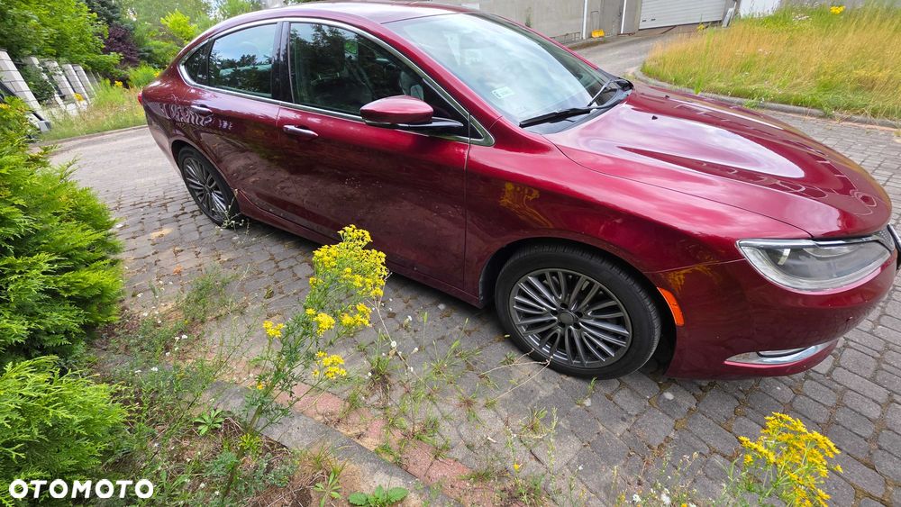 Chrysler 200 - 8