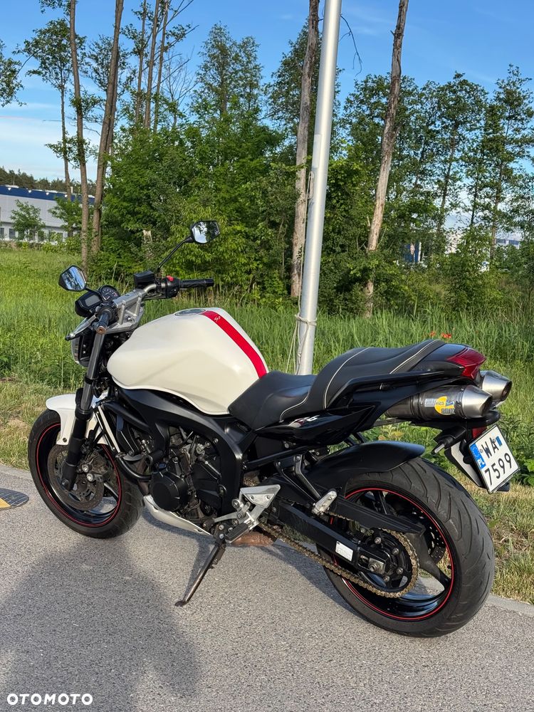 Yamaha FZ6 - 4