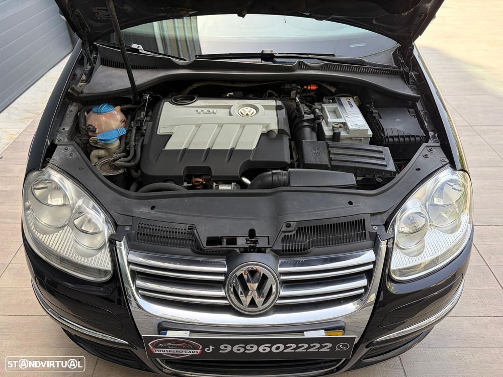 VW Golf Variant 2.0 TDi DPF Sportline DSG - 14