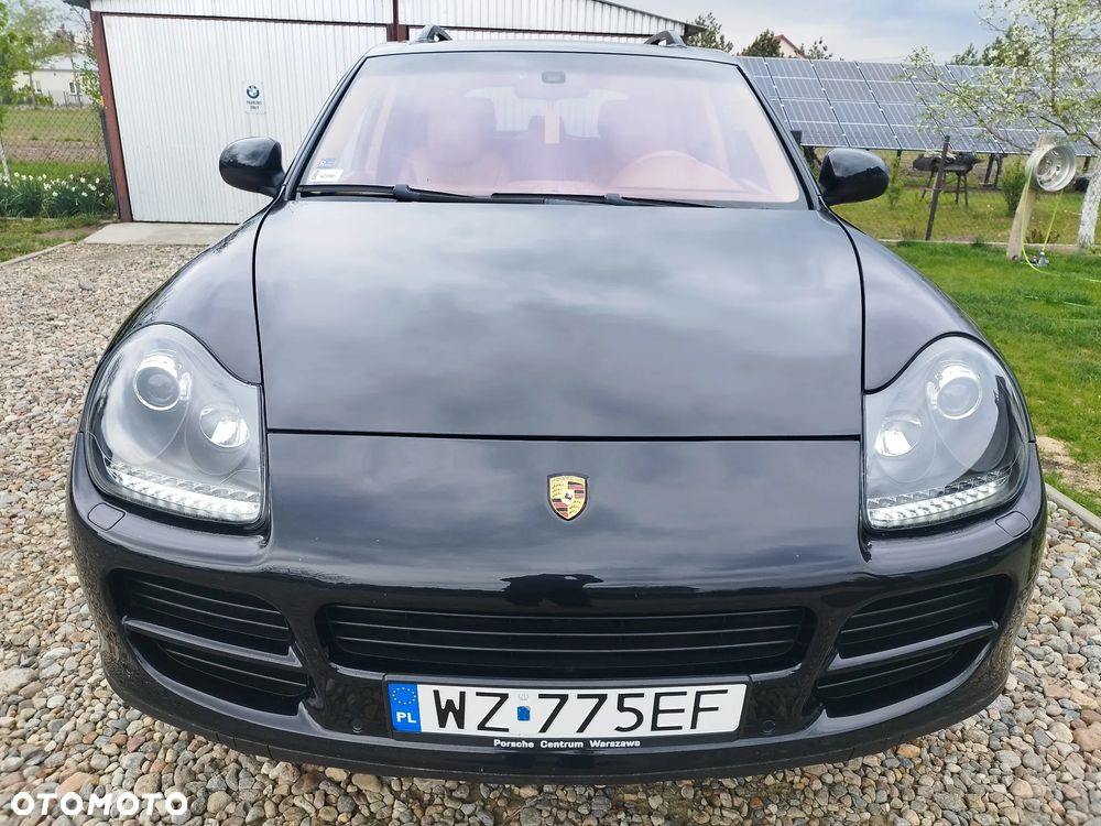 Porsche Cayenne - 16