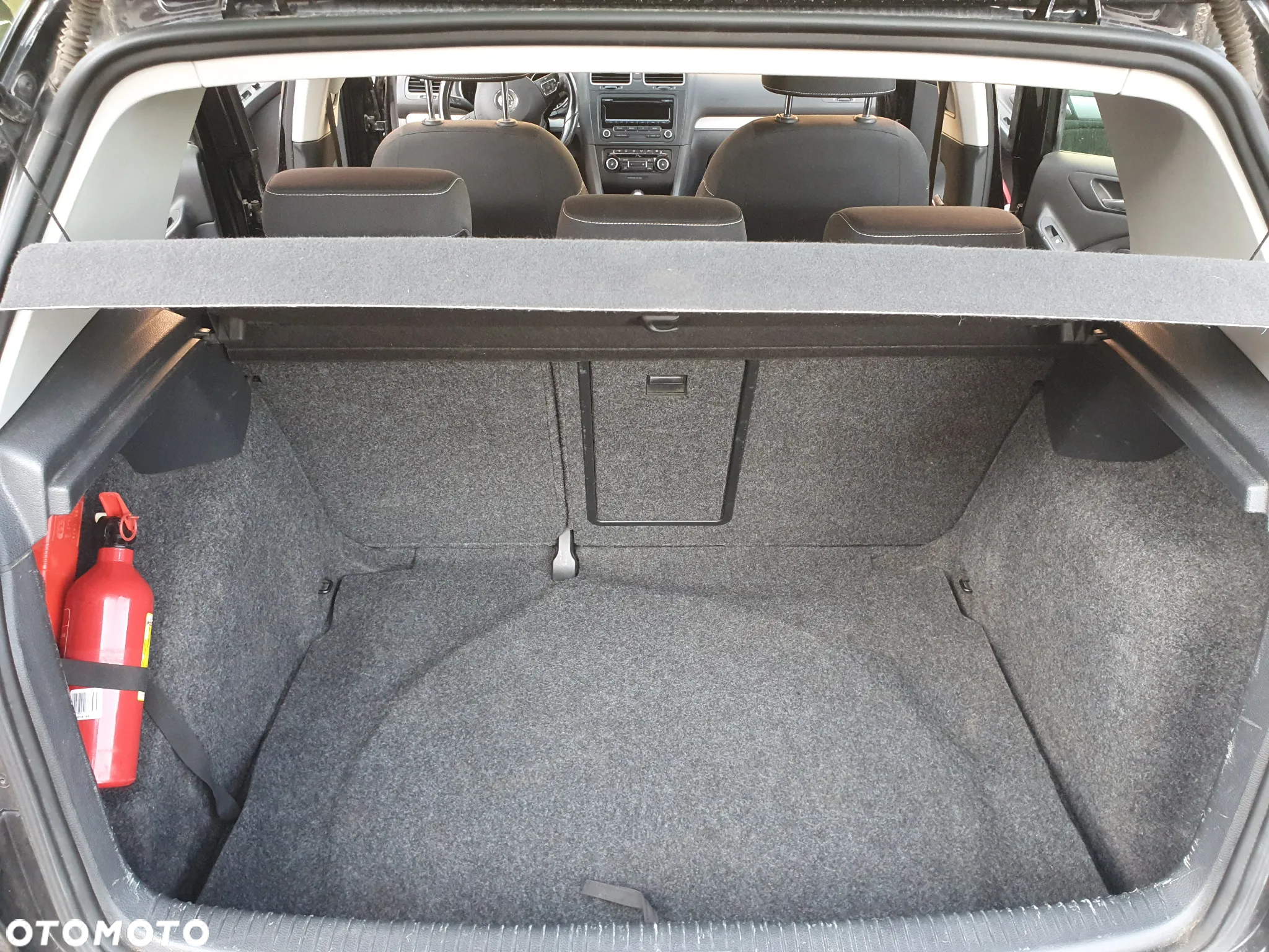 Volkswagen Golf 1.6 TDI DPF BlueMotion Technology DSG MATCH - 2
