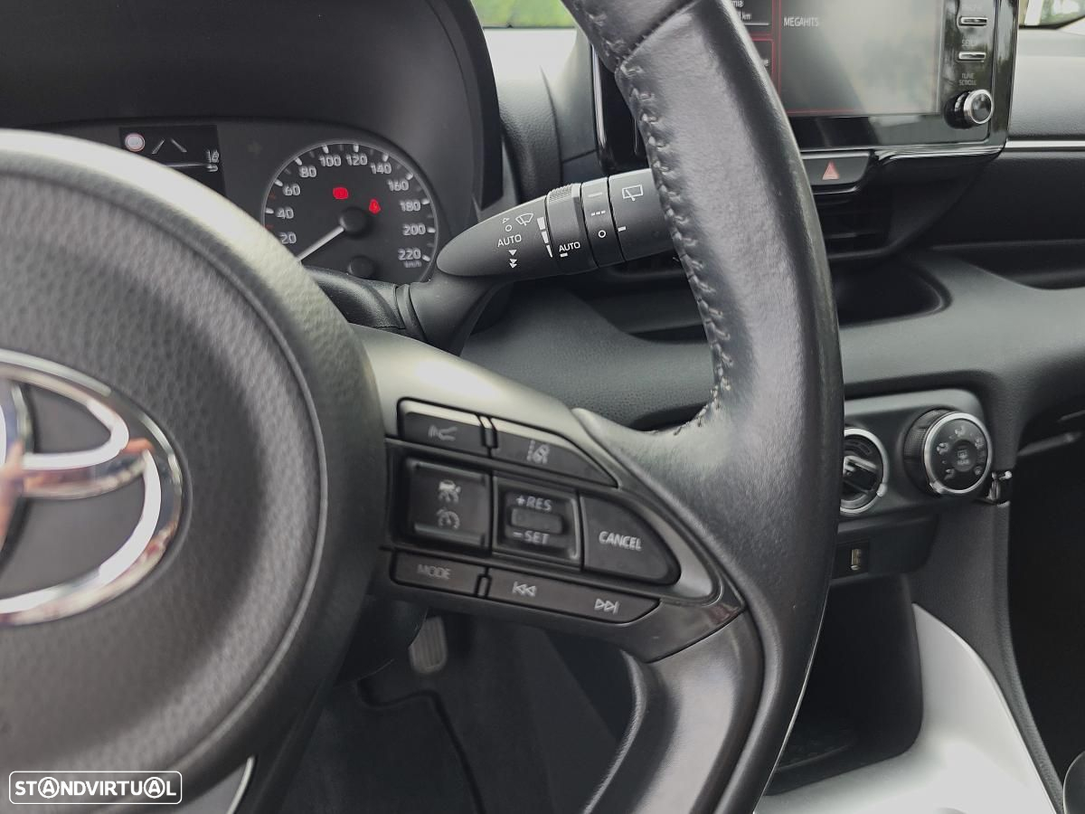 Toyota Yaris 1.0 VVT-i Comfort Plus - 32