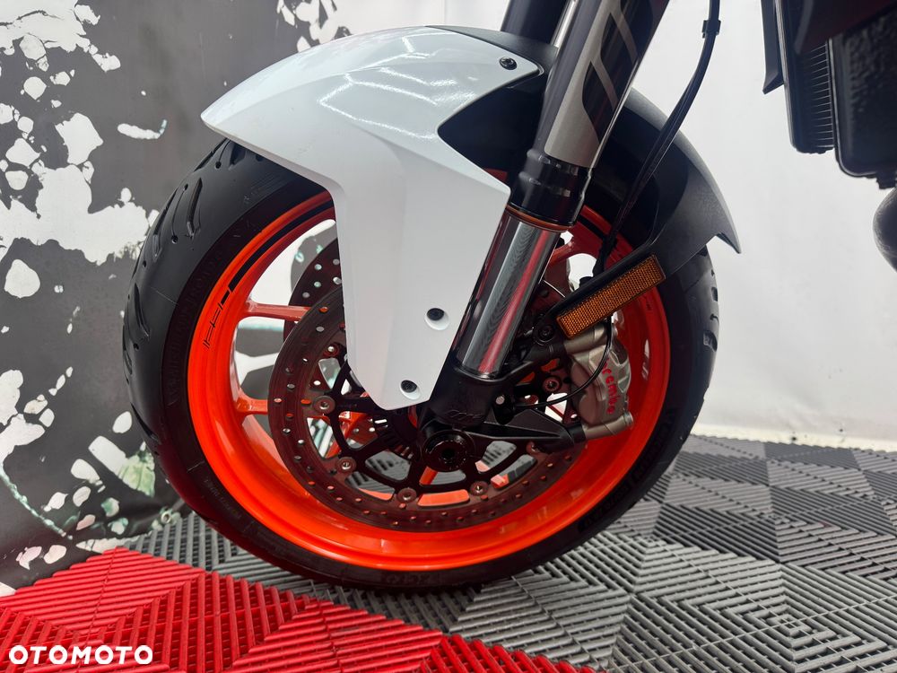 KTM Super Duke - 10
