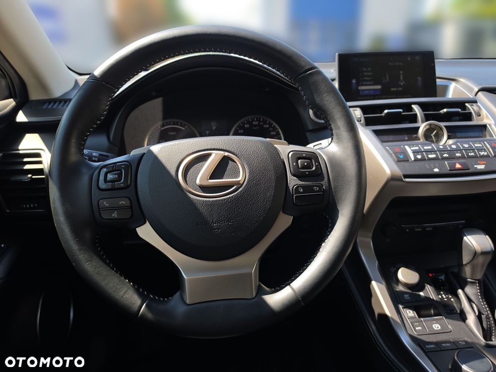 Lexus NX 300h Elite AWD - 12